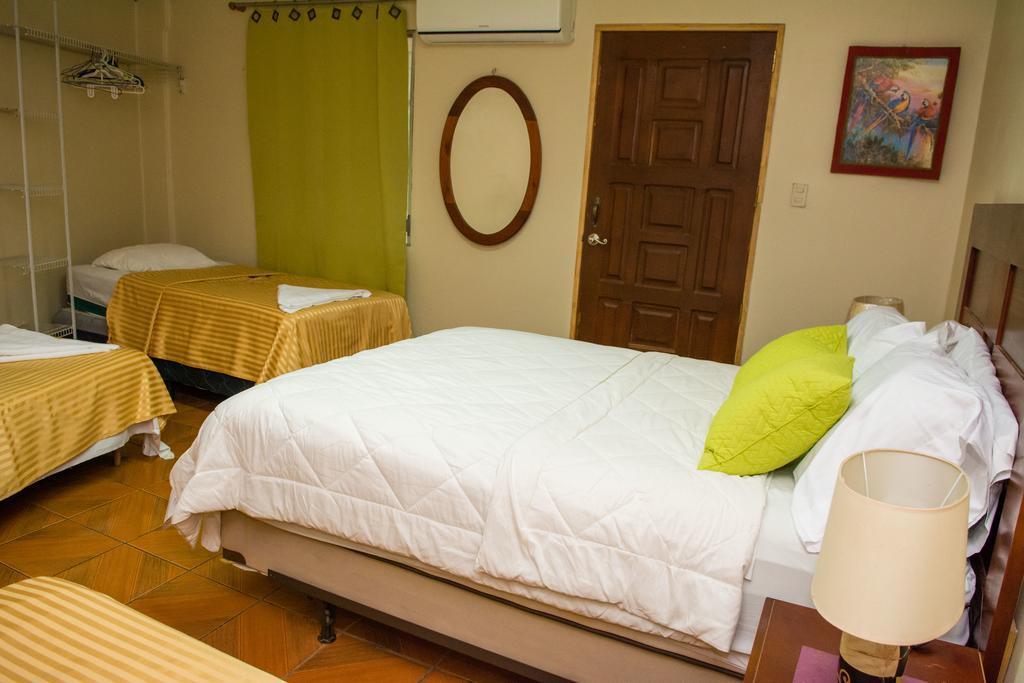 Hostal Casa Los Espinoza Манагуа Екстериор снимка