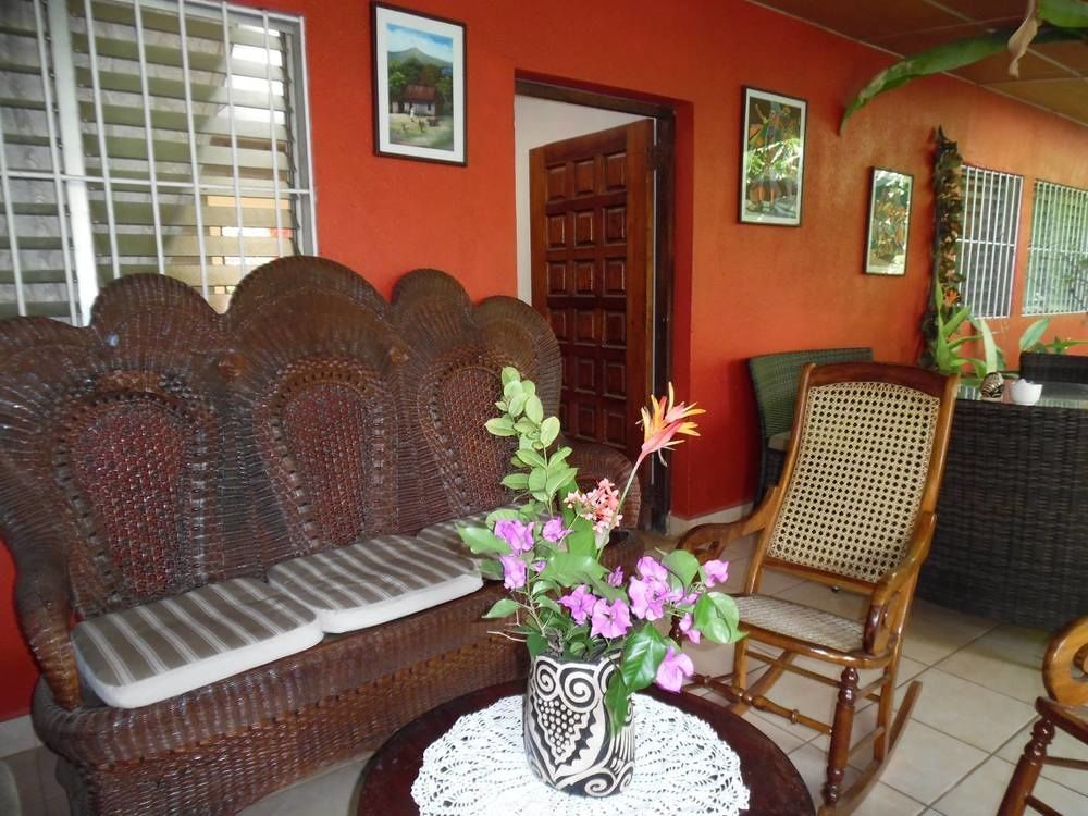 Hostal Casa Los Espinoza Манагуа Екстериор снимка