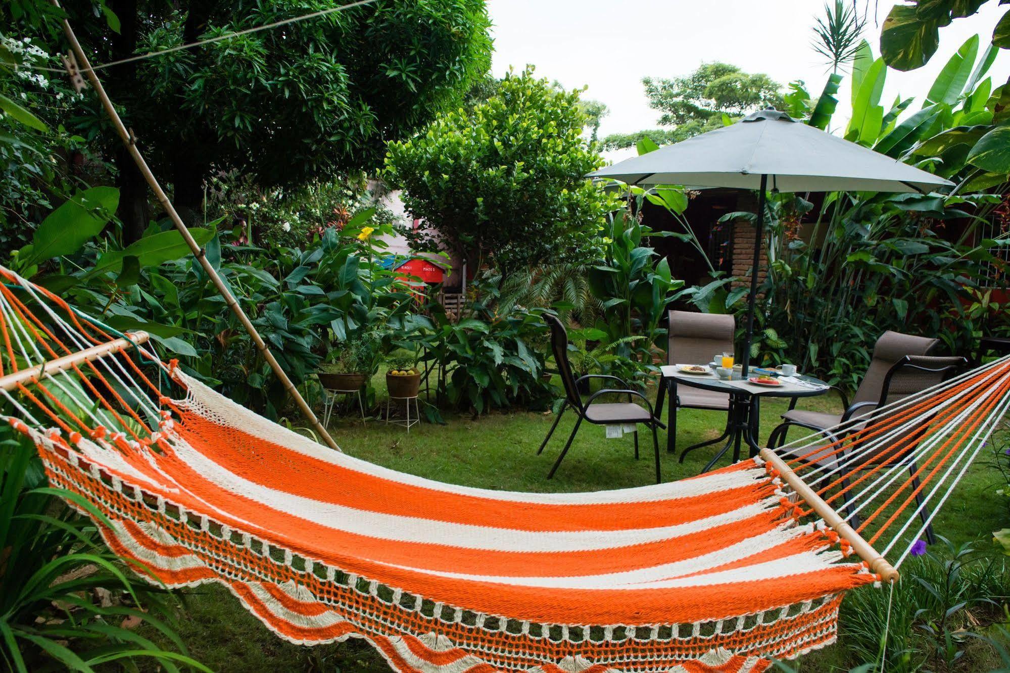 Hostal Casa Los Espinoza Манагуа Екстериор снимка