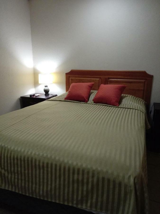 Hostal Casa Los Espinoza Манагуа Екстериор снимка