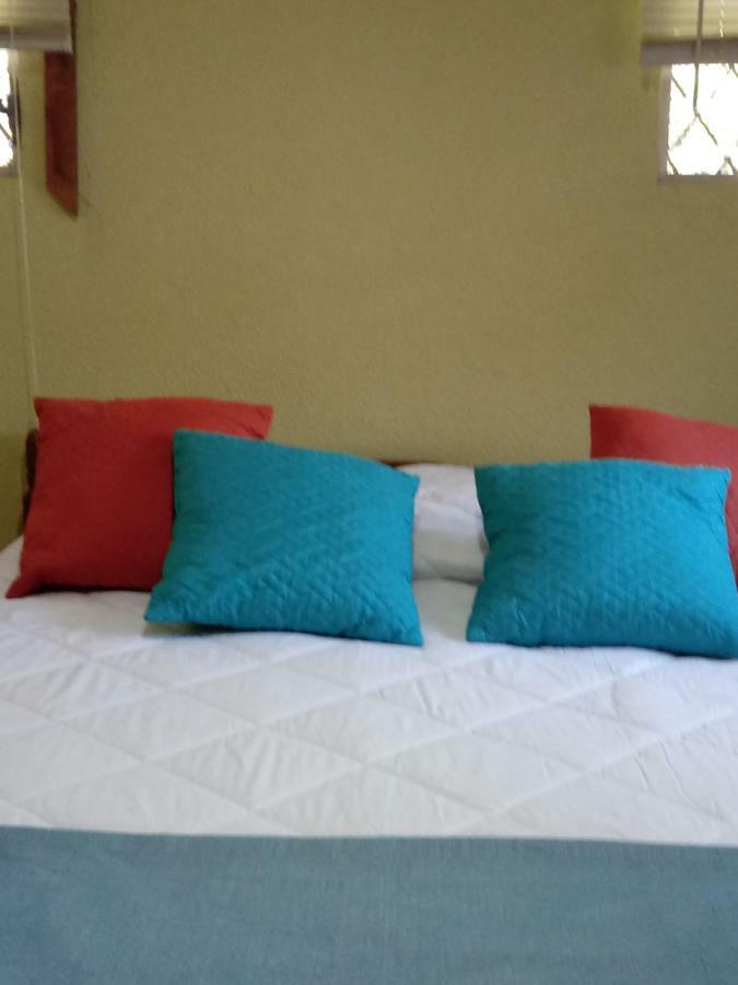 Hostal Casa Los Espinoza Манагуа Екстериор снимка