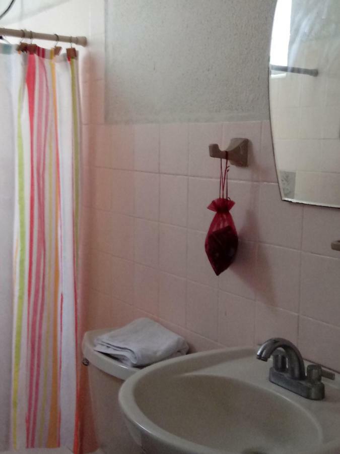 Hostal Casa Los Espinoza Манагуа Екстериор снимка